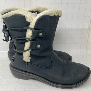UGG size 7 Vintage Black Winter Boots with Cream Shearling cork rubber sole